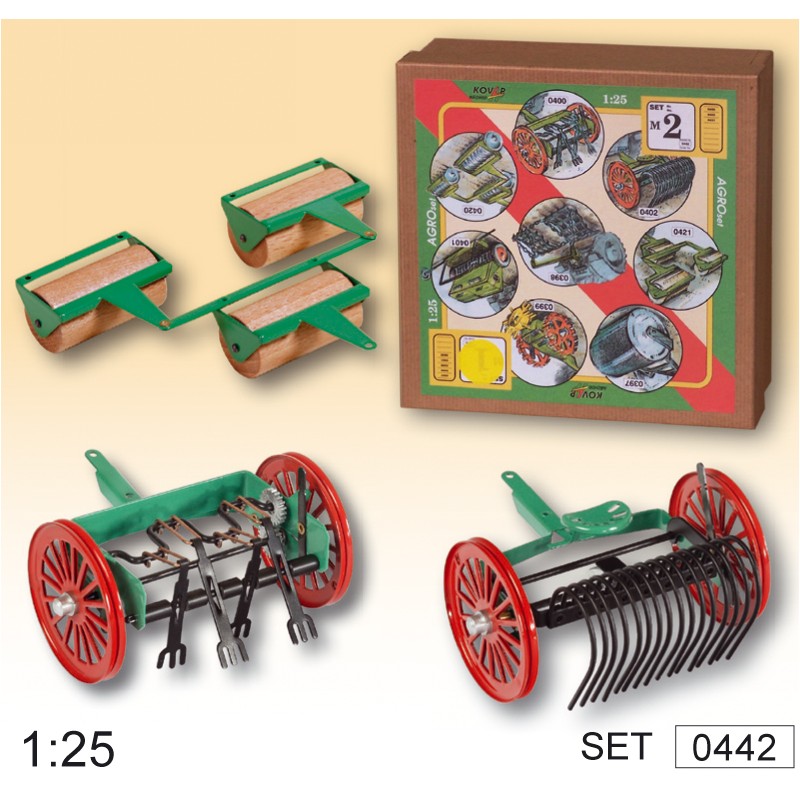 KOVAP - Kleines Zubehörset - AGRO-Set M2 mit drei verschiedenen  Landmaschinen für die Wiese Blechspielware